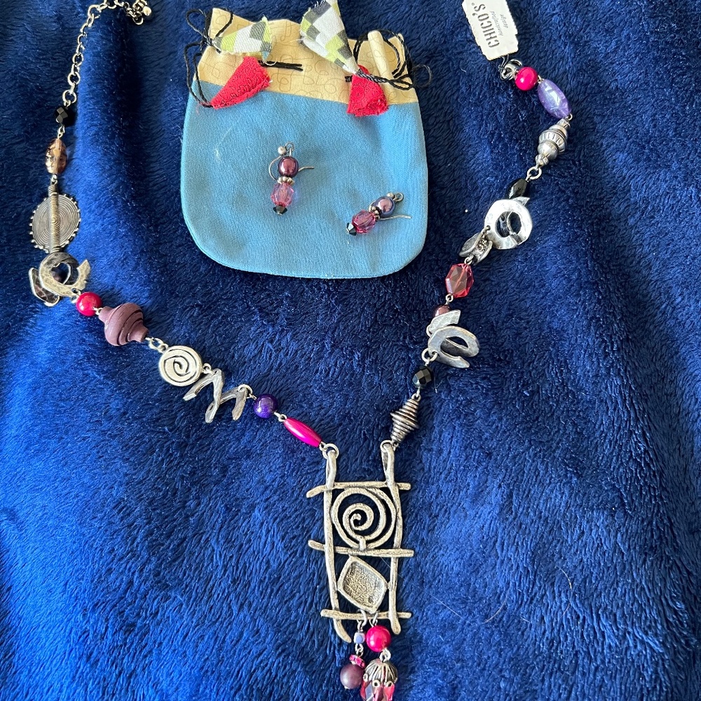 Lovely Chico Necklace, Earrings and Pouch NWT